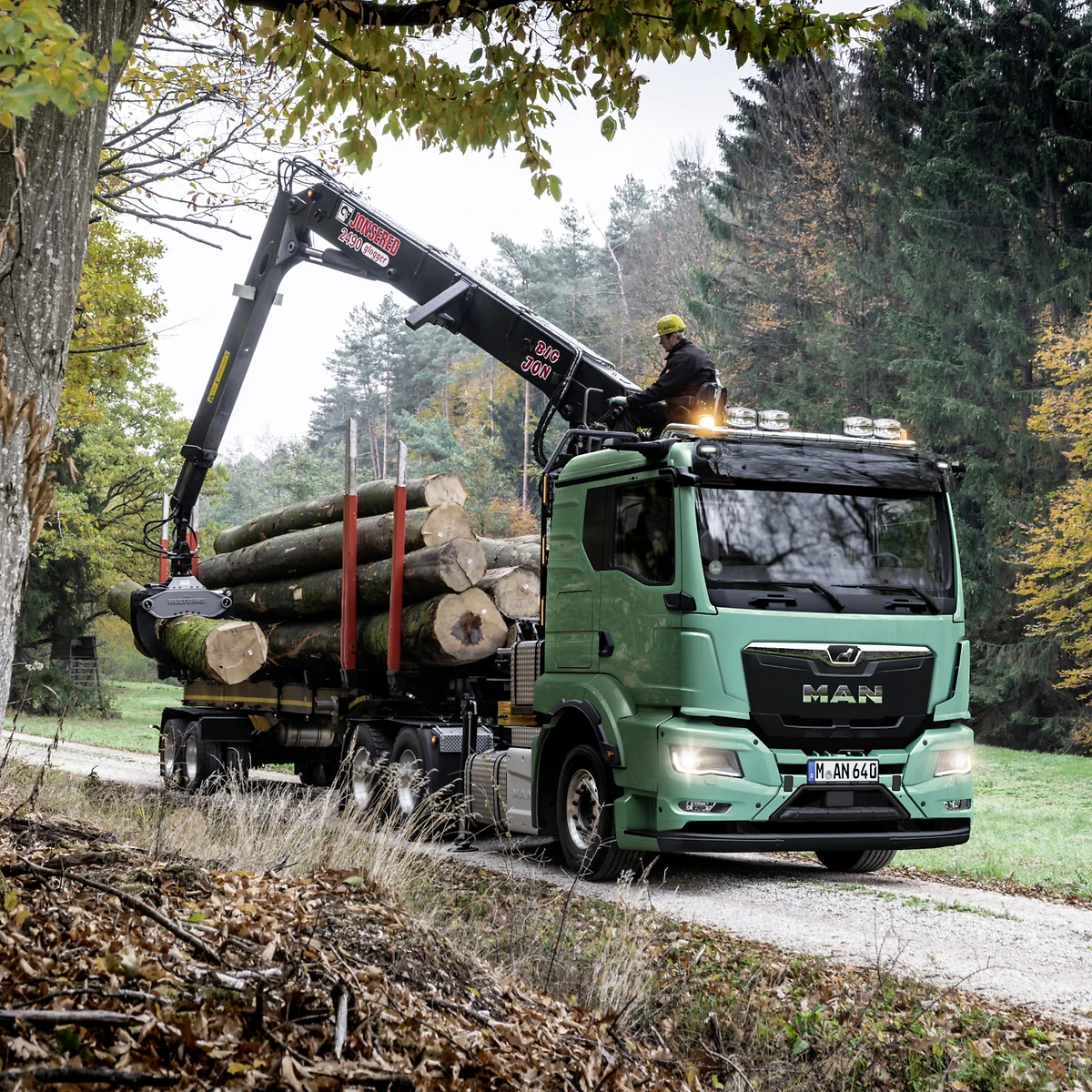 СІЛЬСЬКОГОСПОДАРСЬКІ ТА ЛІСОГОСПОДАРСЬКІ ВАНТАЖІВКИ