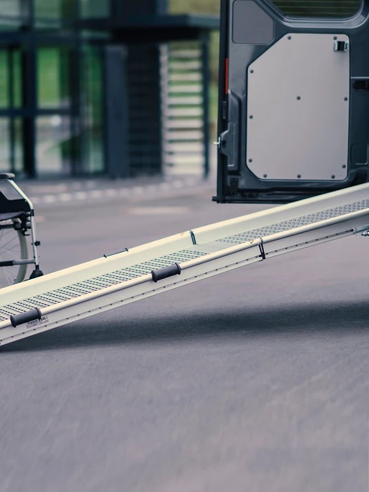 Пандус у задній частині