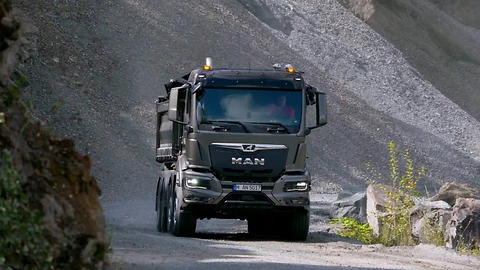 Самоскид із тристороннім розвантаженням MAN TGS 35.400 8x4